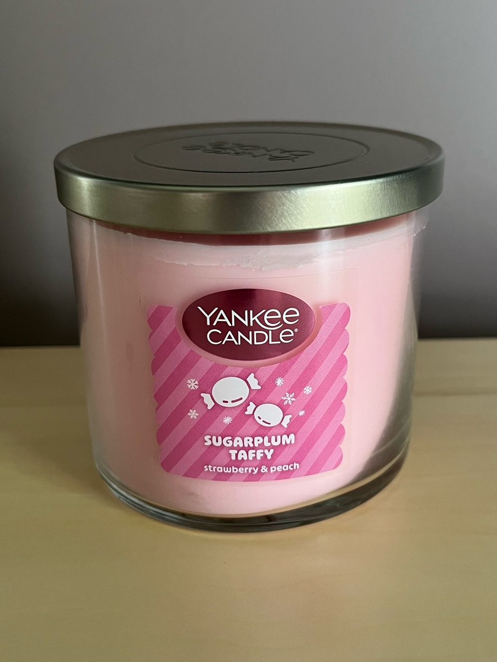 New Yankee Candle Sugarplum Taffy Three Wick 14.5 Oz. Candle